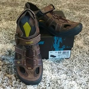 Mens Teva Omnium sandals, brown